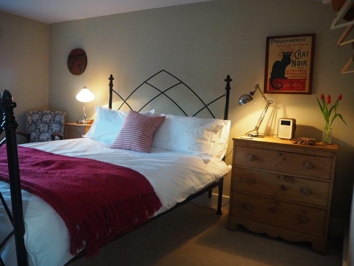 Home Barn Bed And Breakfast Yeovil Exterior foto