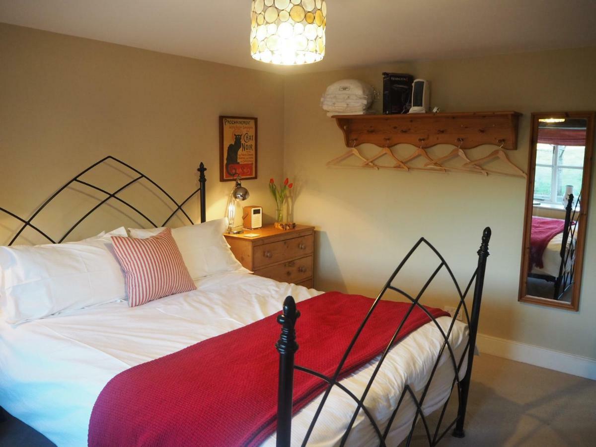 Home Barn Bed And Breakfast Yeovil Exterior foto